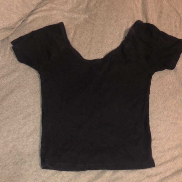 HOLLISTER black cropped shirt - Picture 2 of 2